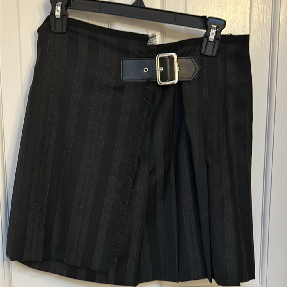 McQ Alexander McQueen black skirt. EUC